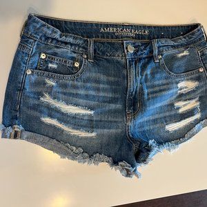 Relaxed and Cool American Eagle Tomgirl Shortie Jean Shorts (Size 12) - Medium W